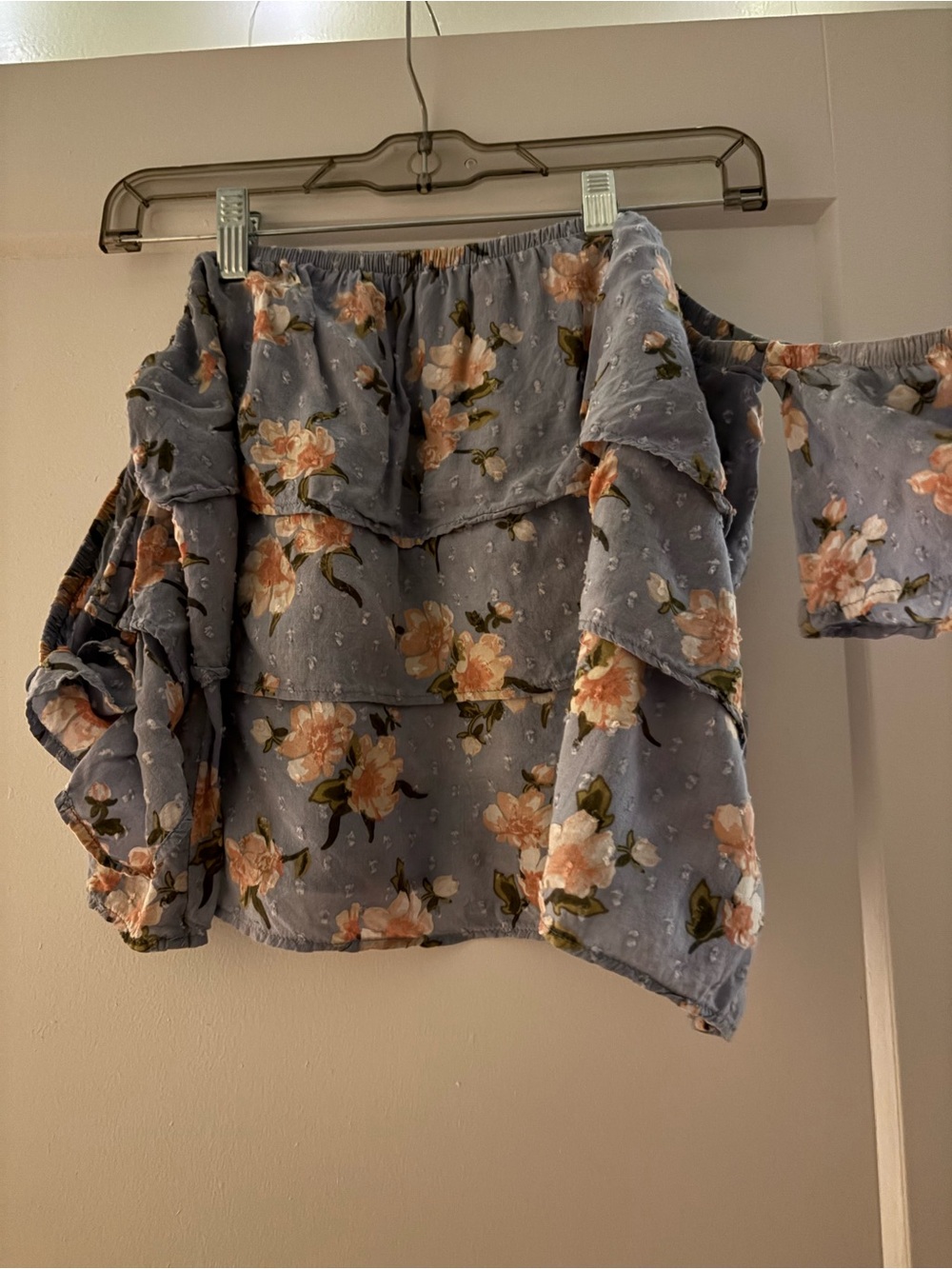 American Eagle Outfitters Dusty Blue Floral Off-Shoulder Crop Top